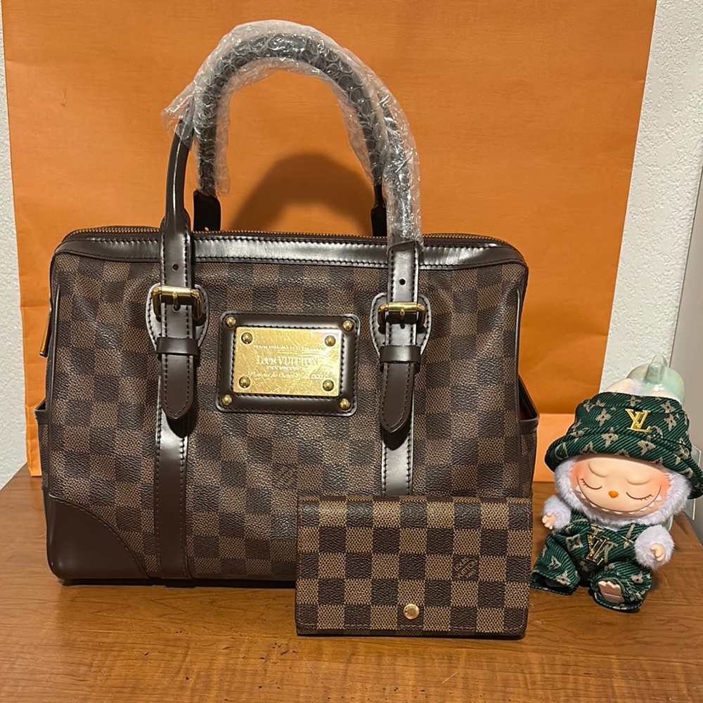 Louis Vuitton Damier Azur Handbag/ Damier Azur wallet